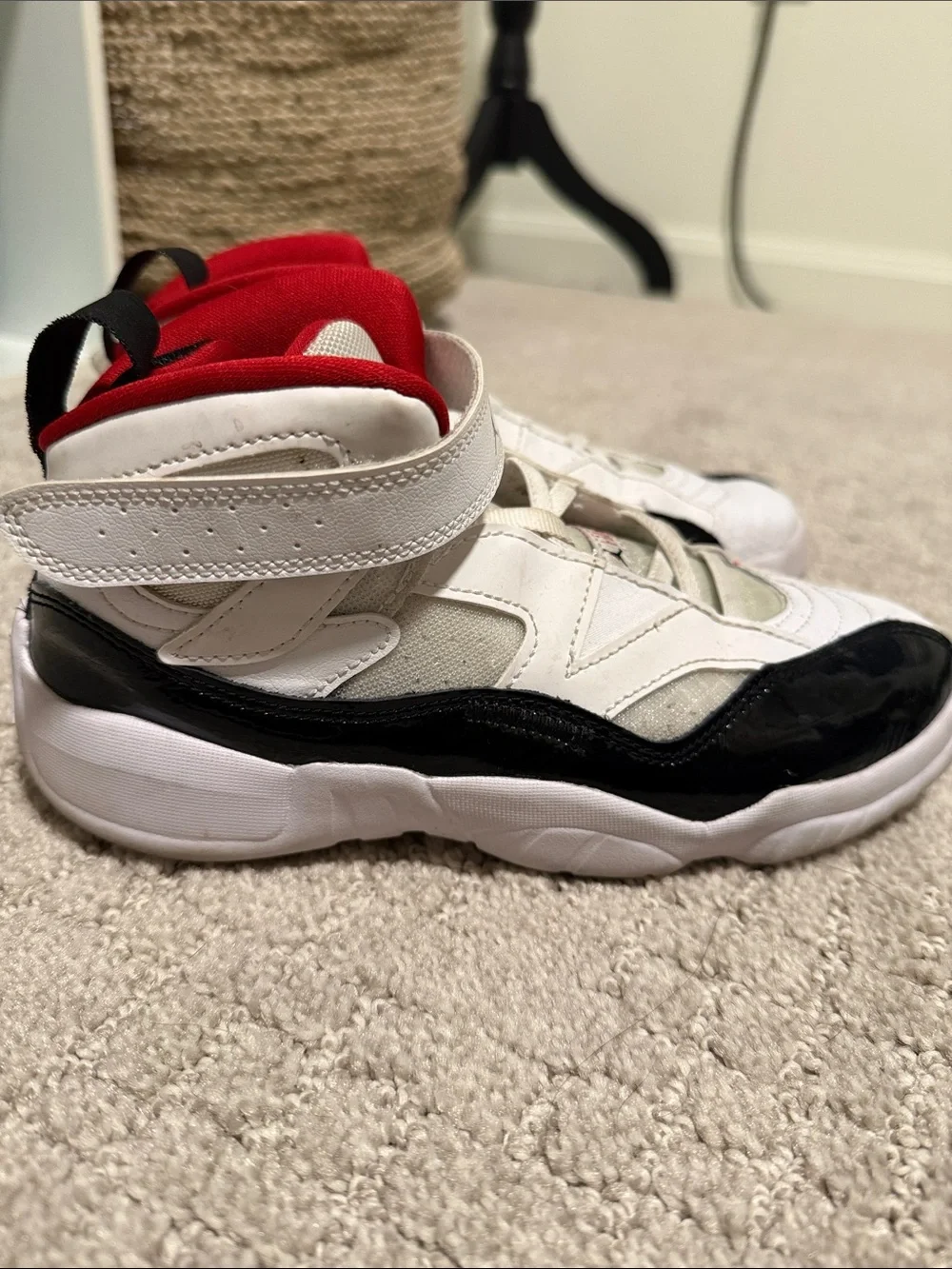 Jordan Kids' White/Black Jumpman Two Trey Basketball Shoes - Picture 5 of 8